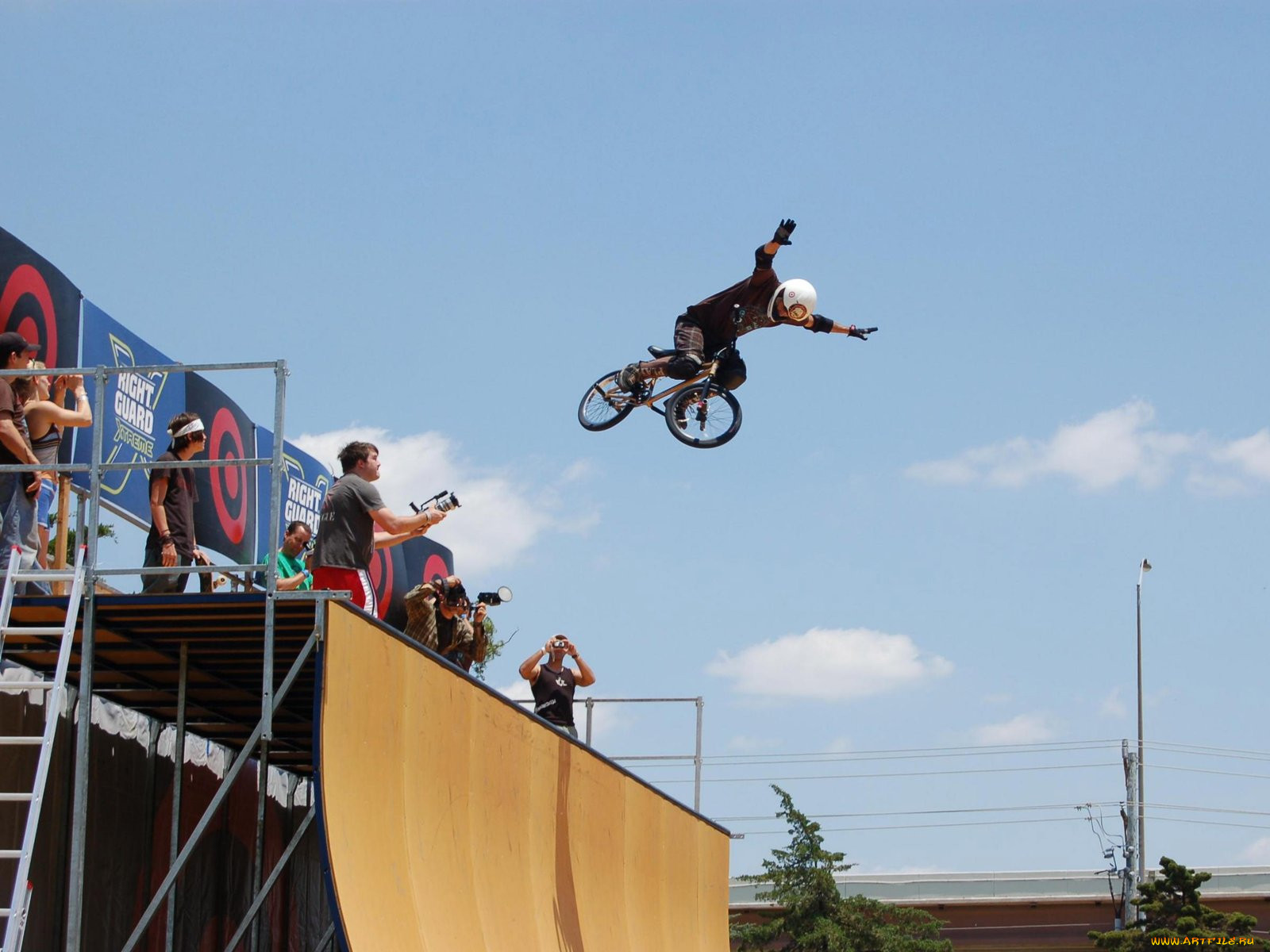 mat, hoffman, no, hands, vert, ride, , bmx